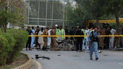 Более 10 рабочих погибли в результате взрыва бомбы на северо-западе Пакистана - unn.com.ua - Украина - Киев - Пакистан