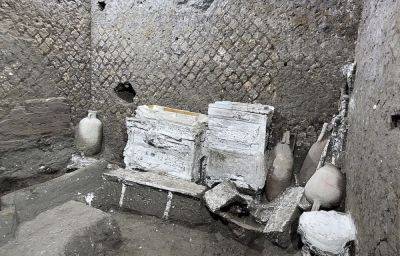 Археологи нашли возле Помпеев комнату рабов – фото и детали экспедиции - apostrophe.ua - Украина - Италия - Турция - Находки