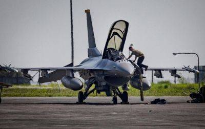 Юрий Игнат - Стали известны детали подготовки авиаторов на F-16 - korrespondent.net - Россия - США - Украина - Англия - Дания - Голландия - Харьков - Великобритания