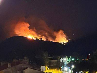 Масштабный пожар охватил остров Эльба в Италии: эвакуированы около 700 человек - unn.com.ua - Украина - Киев - Италия