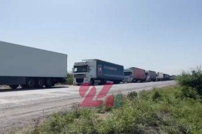 На кыргызско-казахской границе скопилась очередь из сотен грузовиков. Главное - gazeta.uz - Казахстан - Узбекистан - Киргизия