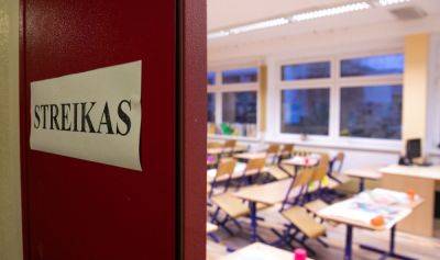 Провести предупредительную забастовку учителей намечается в середине сентября - obzor.lt - Литва