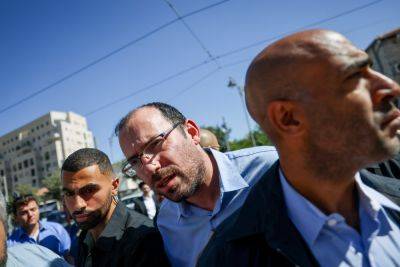 Симха Ротман просит суд защитить его от протестующих - news.israelinfo.co.il - Израиль - Нью-Йорк - Иерусалим