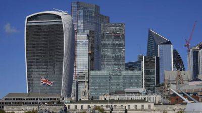 Банковский сектор Лондона лишился 7 тысяч сотрудников после "брексита" - ru.euronews.com - Англия - Лондон - Германия - Париж