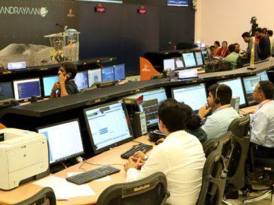 Нарендра Моди - Индийский модуль успешно приземлился на Луне - unn.com.ua - Украина - Киев - Индия - Юар
