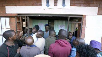 Зимбабве: выборы продлены из-за наплыва желающих - ru.euronews.com - Зимбабве
