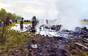 Baza: Российские силовики отвергают версию катастрофы самолета Пригожина, которая бросает тень на Путина - charter97.org - Белоруссия
