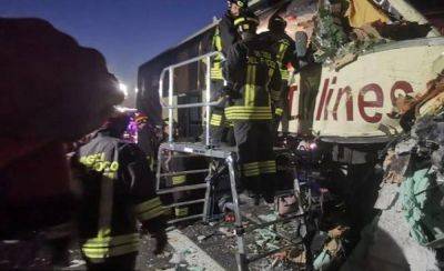 Авария автобуса с украинскими туристами в Италии: стали известны подробности - vchaspik.ua - Украина - Италия