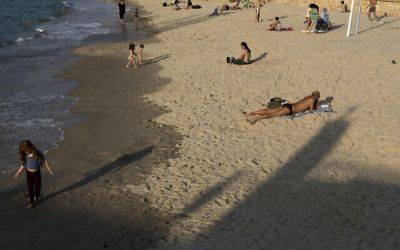 Из-за загрязнения воды закрыты некоторые пляжи в Тель-Авиве и Бат -Яме - nashe.orbita.co.il - Тель-Авив