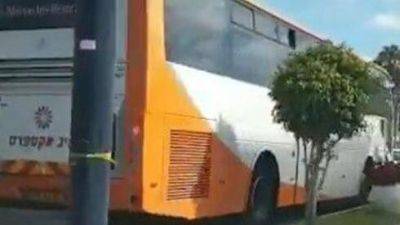 Водитель бросил пассажиров с детьми на полпути из Иерусалима в Цфат - vesty.co.il - Израиль - Иерусалим