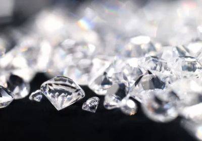 Индия просит США разблокировать 26 млн долларов, замороженных у индийских алмазных компаний - unn.com.ua - Россия - США - Украина - Киев - Индия - Эмираты
