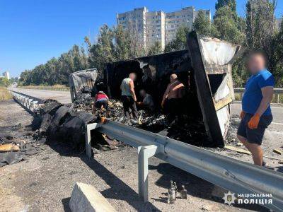 ДТП с фурой в Харькове: в полиции предположили, кто виноват (фото) - objectiv.tv - Харьковская обл. - Харьков - район Индустриальный, Харьков