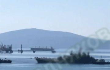 СМИ: Морские дроны подбили десантный корабль РФ в Новороссийске - charter97.org - Россия - Белоруссия - Новороссийск