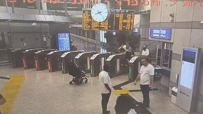 Родители сели в поезд, забыв 3-летнюю дочку на перроне у Хайфы - vesty.co.il - Израиль