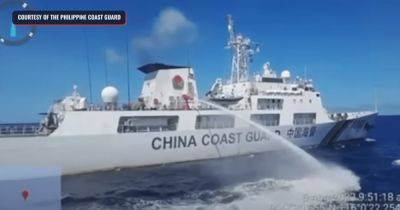 Мэтью Миллер - Китайский корабль морской охраны атаковал филиппинский корабль из водометов (видео) - focus.ua - Китай - США - Украина - Филиппины