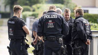 Нацистская символика и детская порнография обнаружены в чатах немецкой полиции - ru.euronews.com - Германия