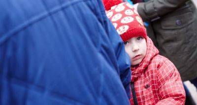 Украинские семьи с детьми могут получить денежную помощь. Дадут и тем, кто выехал за границу - cxid.info - Украина