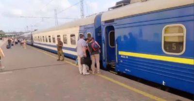 "Ожидаемый бардак": в "Укрзализныце" мужчине продали билет в женский вагон, разразился скандал - politeka.net - Украина