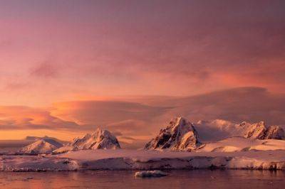 Рассвет розового цвета зафиксирован в Антарктиде – фото уникального явления - apostrophe.ua - Украина - Антарктида