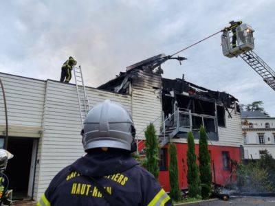 Во Франции - Во Франции 11 человек пропали без вести после пожара в доме отдыха - unn.com.ua - Украина - Киев - Германия - Франция - Париж