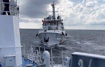 Китайский корабль чуть не протаранил филиппинское судно - charter97.org - Китай - Белоруссия - Филиппины - Манила
