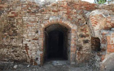 В Польше обнаружили 45-метровый тоннель под Саксонским дворцом - korrespondent.net - США - Украина - Колумбия - Мексика - Польша - Варшава