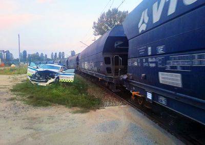 В Чехии поезд столкнулся с полицейским автомобилем - vinegret.cz - Чехия - Брно