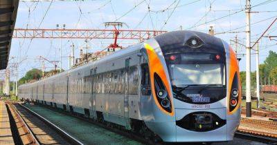 "Укрзализныця" планирует обновление поездов Интерсити: ведет переговоры с двумя странами - dsnews.ua - Южная Корея - Украина - Япония - Корея