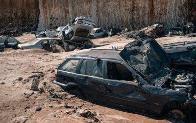 Тысячи погибших и братские могилы. Наводнение в Ливии - korrespondent.net - Украина - Ливия - Гаити