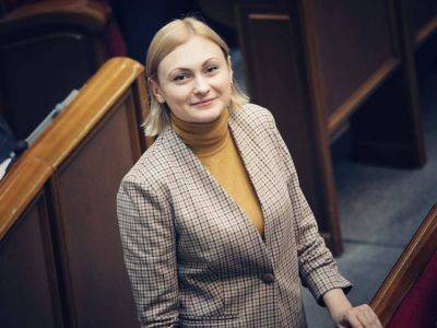 Евгения Кравчук - Нардеп рассказала, как Украина должна противостоять росинфокомпаниям, как «Девятый вал» - politeka.net - Россия - Украина