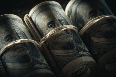 Хедж-фонды впервые с марта сделали ставку на рост доллара - minfin.com.ua - Норвегия - США - Украина - Англия - Швейцария - Швеция