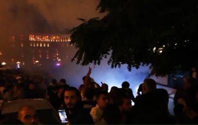 Никола Пашинян - Протесты в Ереване: пострадали 34 человека - korrespondent.net - Украина - Армения - Азербайджан - Ереван - Протесты