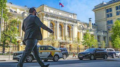 Эксперты рассказали об изменениях в банковских продуктах после роста ставки ЦБ - smartmoney.one - Россия