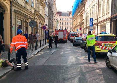 На стройке в центре Праги обрушилась часть здания: есть пострадавшие - vinegret.cz - Чехия - Прага