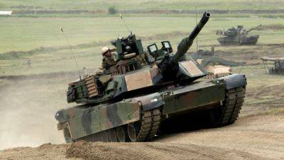 Владимир Зеленский - Первые танки "Абрамс" из США прибыли в Украину - svoboda.org - США - Украина - Германия