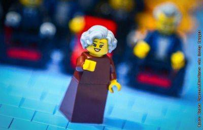 Lego - Lego отказалась от замены "нефтяного" пластика в своих конструкторах - smartmoney.one - Москва - Дания