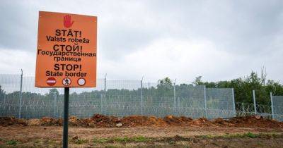 "Даже на болотах": Латвия строит заграждения на границе с Беларусью - focus.ua - Украина - Белоруссия - Латвия - Границы