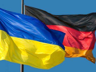 В 2024 году Германия вдвое сократит федеральную помощь беженцам - Reuters - unn.com.ua - Россия - Украина - Киев - Германия - Польша - Берлин - Reuters