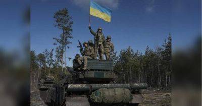 Оккупанты отводят войска: аналитик о прорыве украинских бойцов под Бахмутом - fakty.ua - Украина - Донецк