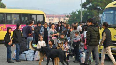 Почти 100 тысяч человек выехали из Нагорного Карабаха в Армению - ru.slovoidilo.ua - Украина - Армения - Азербайджан - Нагорный Карабах - Нагорный Карабах