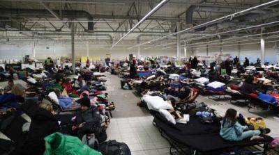 В Польше закрыли самый большой центр для украинских беженцев: какая причина - ru.slovoidilo.ua - Украина - Польша - Варшава