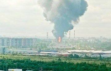 В Санкт-Петербурге вспыхнул мощный пожар на нефтебазе «Ручьи» - charter97.org - Россия - Санкт-Петербург - Белоруссия