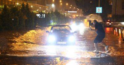 Наводнение в Турции: сильные ливни затопили город на побережье Черного моря (фото) - focus.ua - Украина - Турция - Словения - Марокко - Черное Море