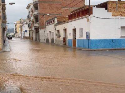 Испанию охватывает непогода: Жителей Мадрида призвали оставаться дома - unn.com.ua - Китай - Украина - Киев - Испания - Мадрид