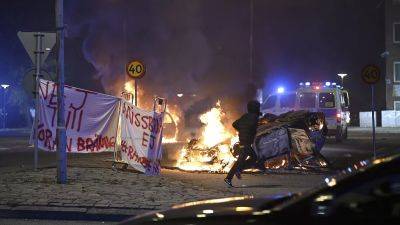 Сожжение Корана в Мальмё вызвало "жестокие беспорядки" - ru.euronews.com - Ирак - Швеция - Стокгольм