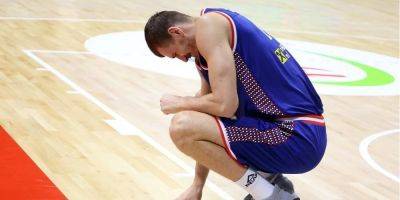 Нападающий сборной Сербии потерял почку на чемпионате мира по баскетболу после удара локтем — видео - nv.ua - Украина - Сербия - Южный Судан