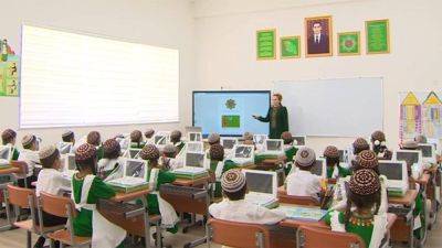 Засекречивание госконтрактов на закупку ноутбуков для первоклассников Туркменистана привело к путанице в СМИ - hronikatm.com - Туркмения