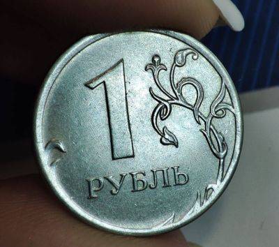Рубль резко укрепился на решении ЦБ РФ увеличить продажи валюты - smartmoney.one - Россия