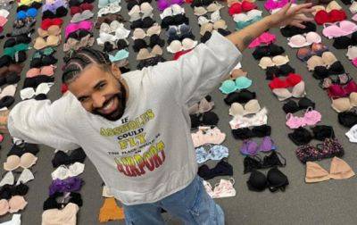 Рэпер Drake похвастался коллекцией бюстгальтеров, брошенных фанатками - korrespondent.net - Украина