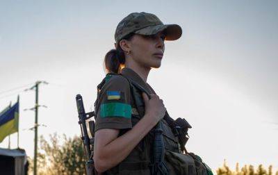 С 1 октября женщины должны стать на военный учет: главные детали - korrespondent.net - Украина